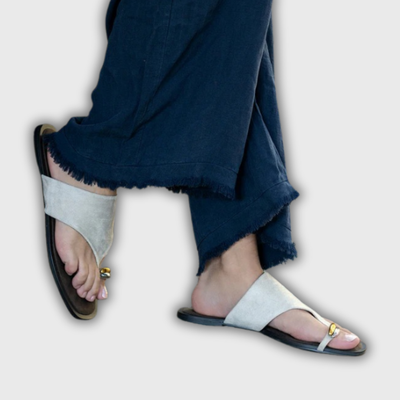 Laurina - Flat Sandal