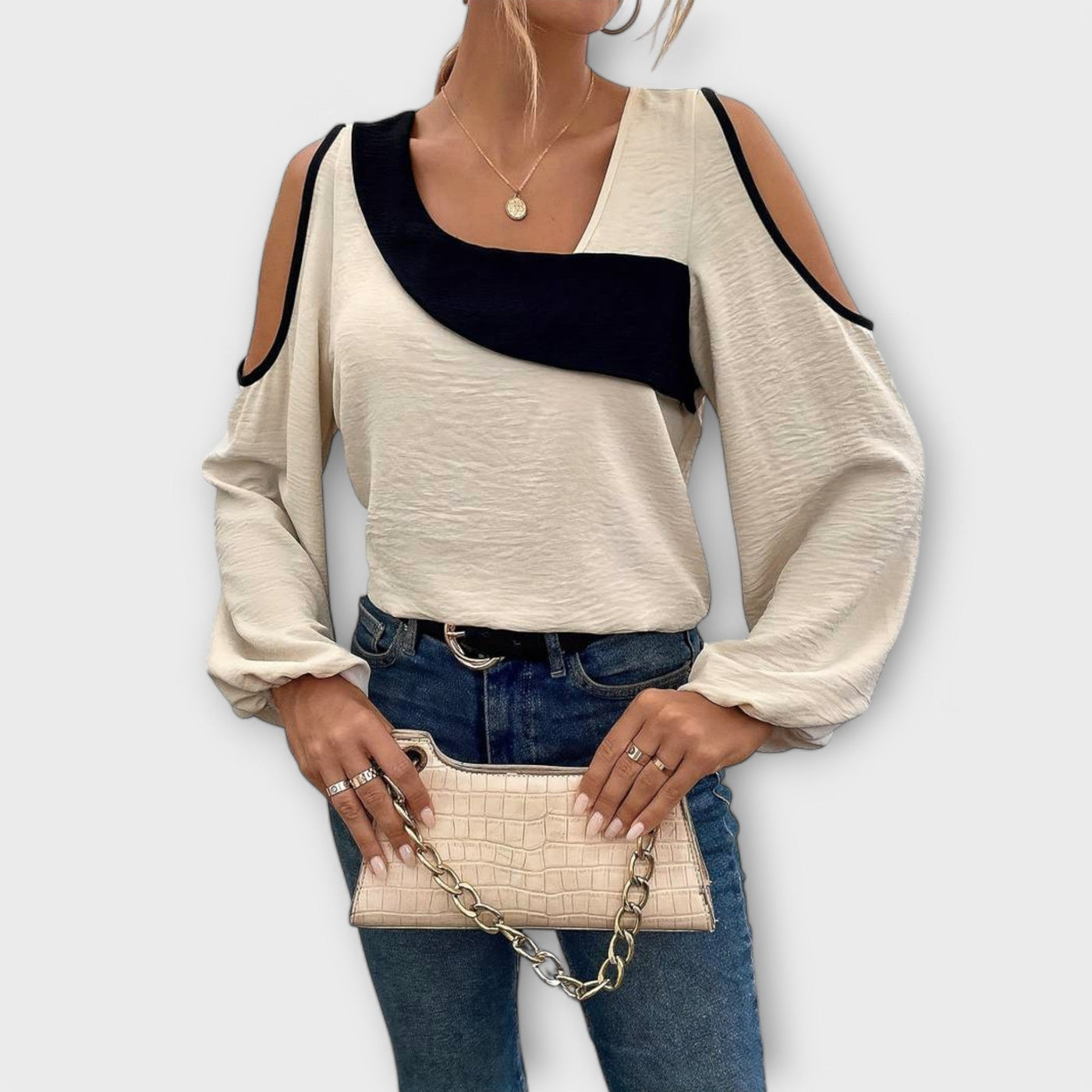 Scarlett – Blouse with Square Neckline