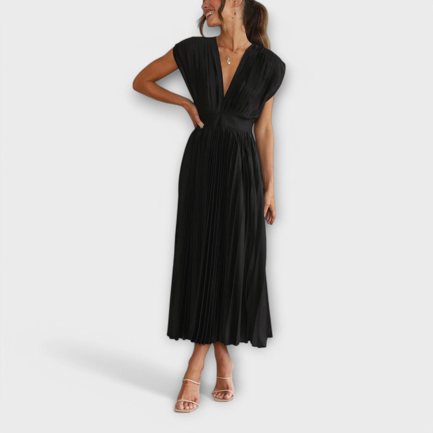 Maria – Stylish Pleated Dress