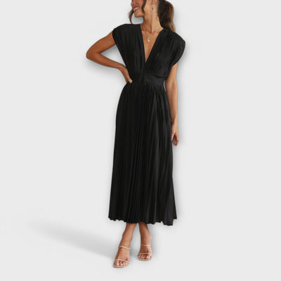 Maria – Stylish Pleated Dress