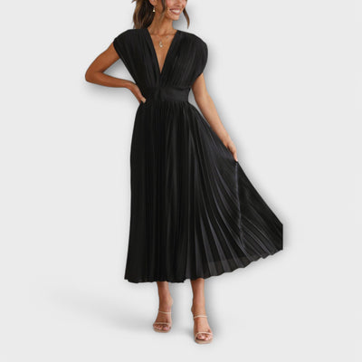 Maria – Stylish Pleated Dress