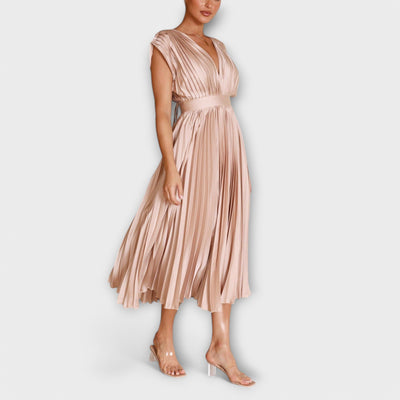 Maria – Stylish Pleated Dress