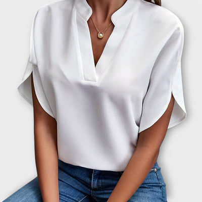 Vivi – Elegant, Light Women’s Blouse