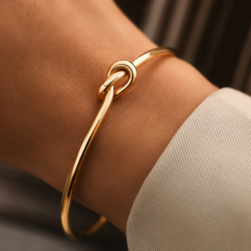 Bracelet with Adjustable Vintage Button
