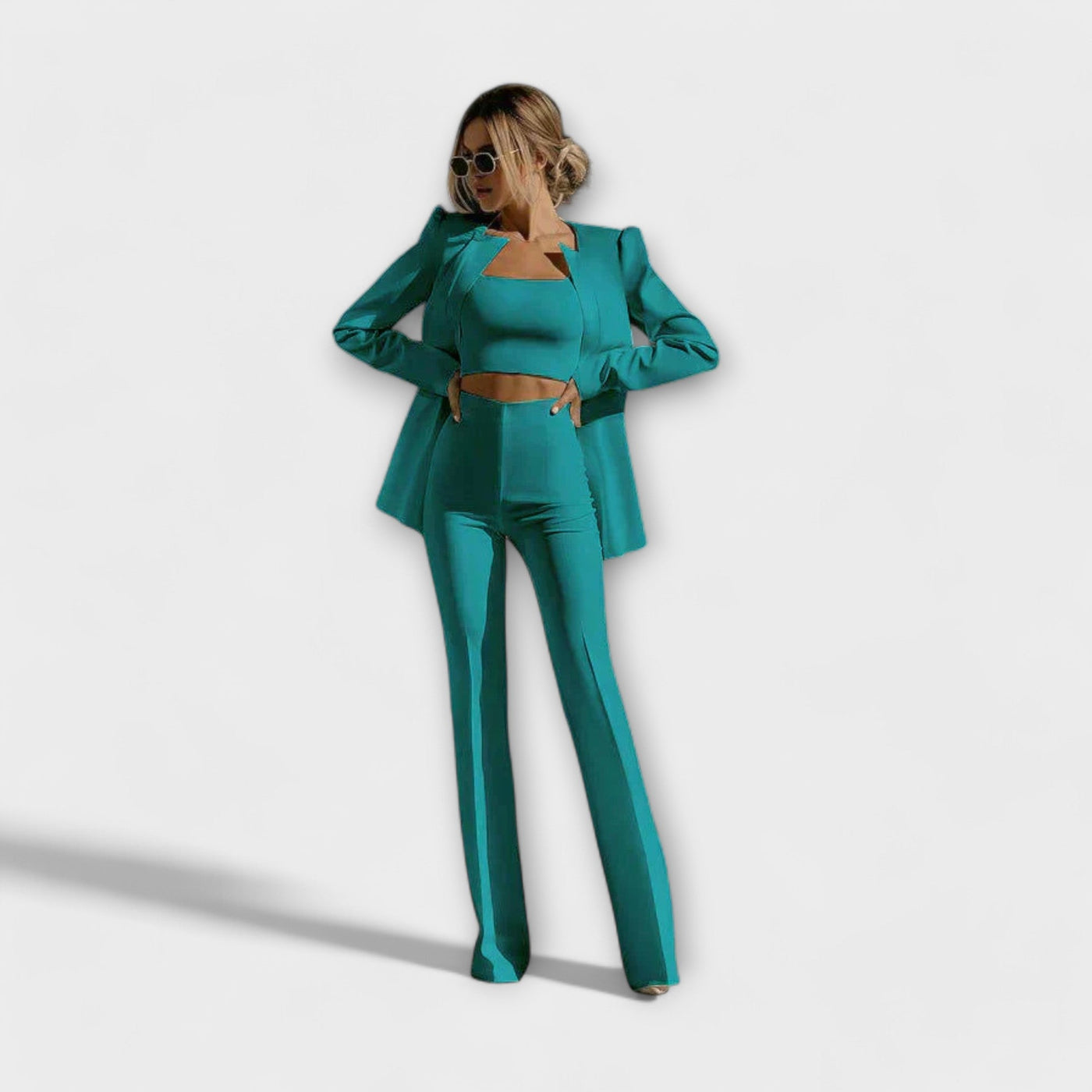 Selina – Stylish Three-Piece Set (Blazer, Top, Pants)