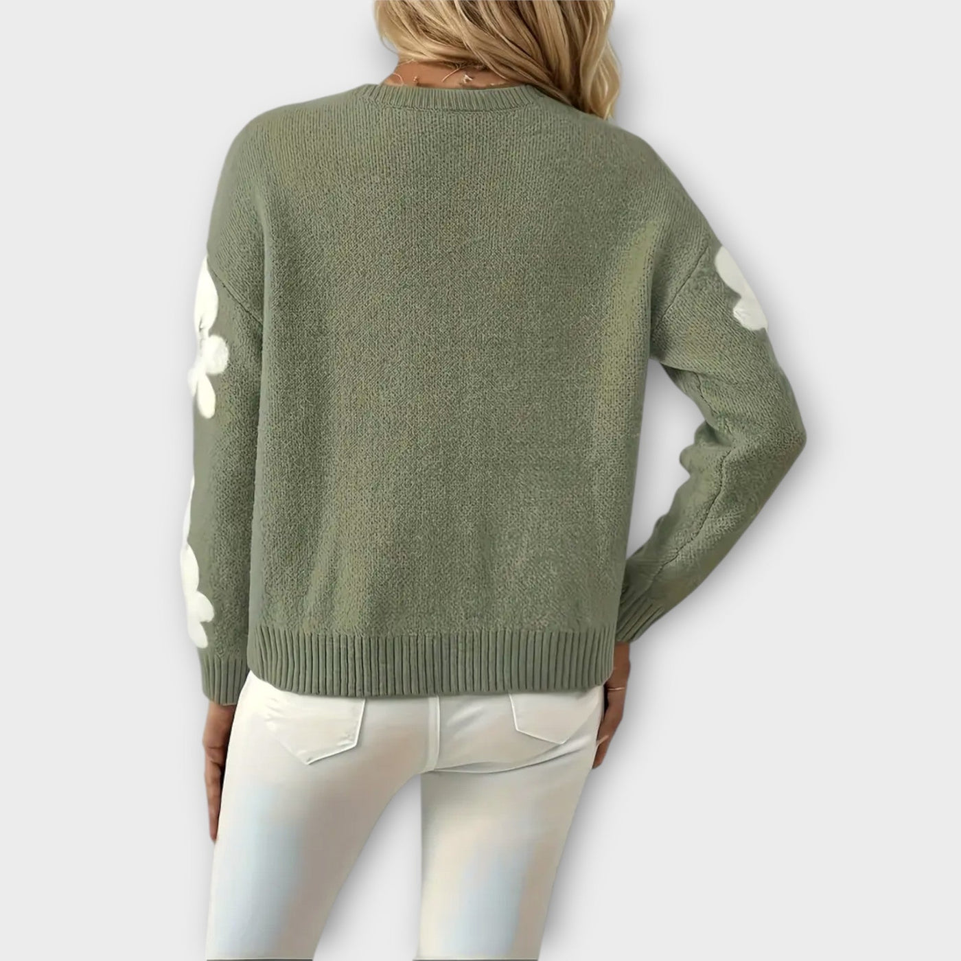 Silke – Soft Knitted Sweater with Floral Print