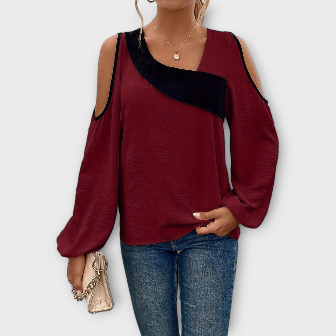 Scarlett – Blouse with Square Neckline